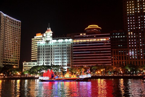 아이쿤 호텔 광저우 - 캔톤 페어 기간 동안 호텔과 전시 센터 간 프리 셔틀