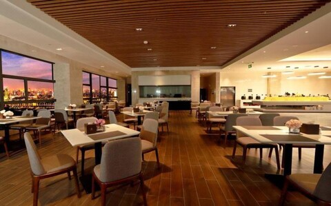 Desheng Huatian Holiday Hotel