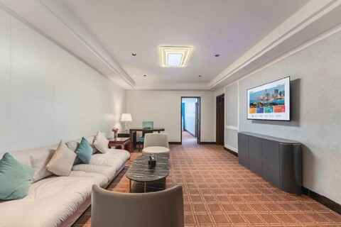 Shenzhen Airport Hotel（Shenzhen Bao'an International Airport T3 Terminal Store）