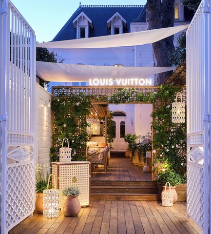 화이트 1921 생트로페