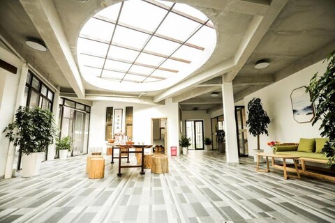 Shuimo Nianhua Hot Spring Hostel