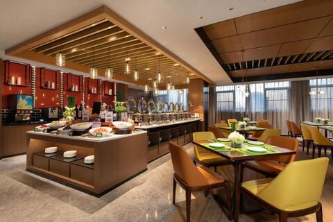 Hampton by Hilton Yangzhou East Railway Station Civic Center