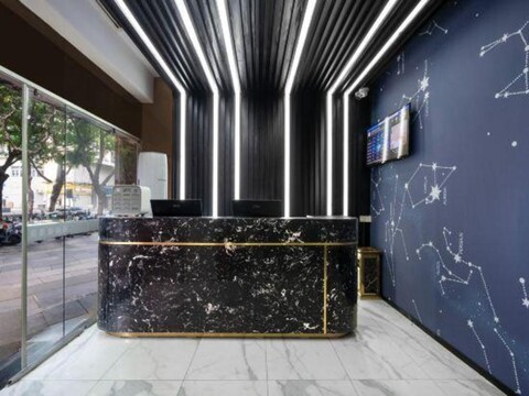 No. 8 Hotel Chain (Shenzhen Huaqiangbei)