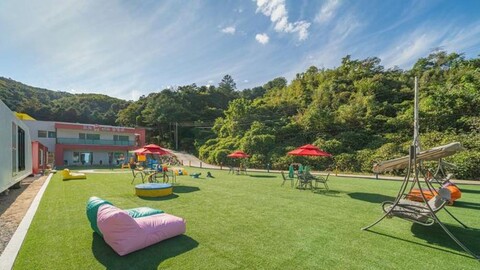 Choco Kids Pool Villa