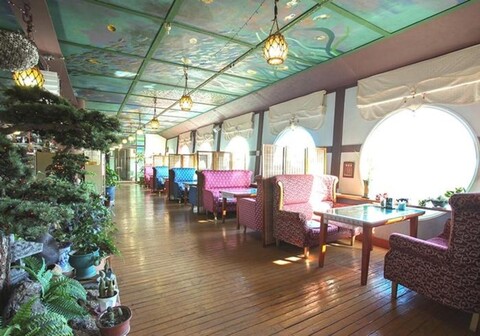 Sailboat Cafe Pension