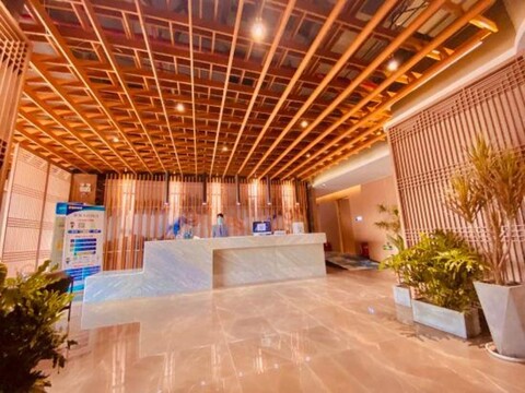 Shenzhen Aige Hotel (Clothing Wholesale Market Nanyou Metro Station Store)