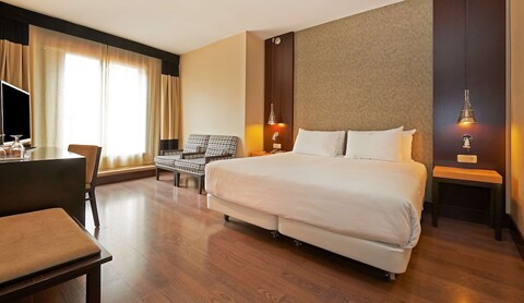 NH 바르셀로나 에익삼플레