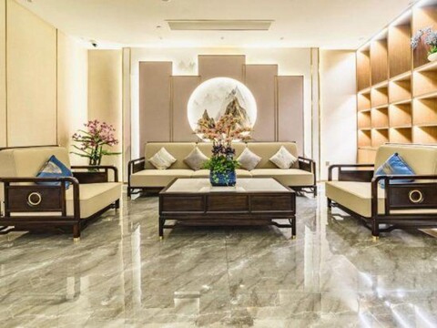 Shanghai Kuoyue Hotel（Shanghai Jiangning Road Metro Station）