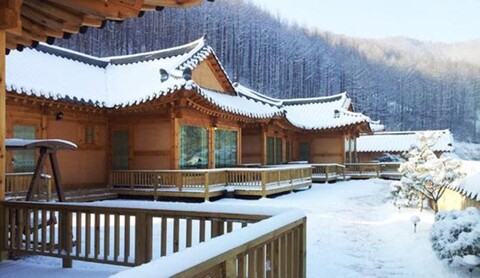Geomeokgol Hanok Pension