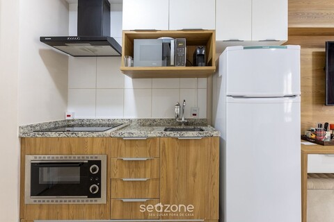 메트로에서 500m, 발코니가 있는 스튜디오 - Mop0103