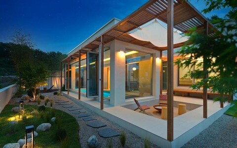 Byeoldamga Pool Villa