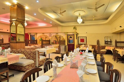 호텔 쿠마르 인터내셔널