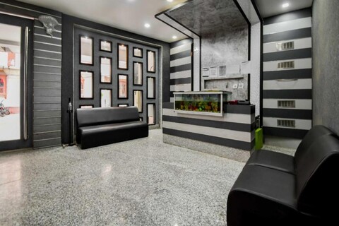 Spot On Surya Palace