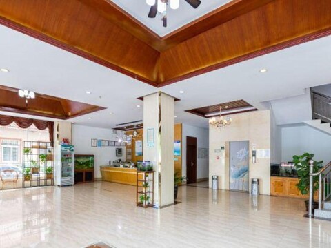 Shuoyu jiari Hotel (Danzhou bus station)