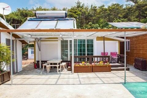 Ungdo Dungdung Rock Pension