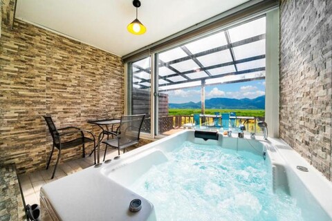 Sunset Spa Pension