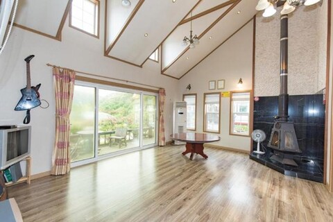1 Night 2 Days Pension