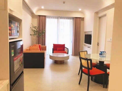 선셋 타운의 2 베드룸 아파트먼트