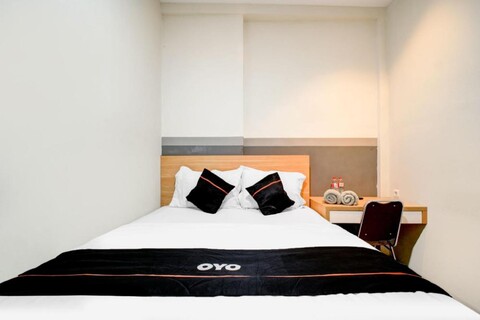 Collection O 94637 Teratai Residence