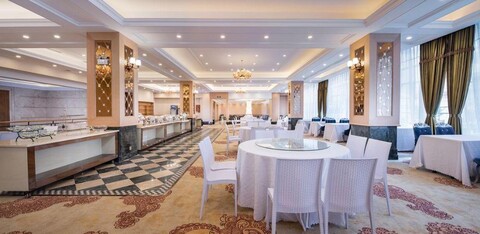 Vienna International Hotel (Dalian Municipal Government Dongguan Street Branch)