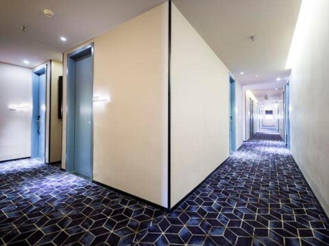 100 Inn Hotel (Shanghai Zhenping Road Subway Station)