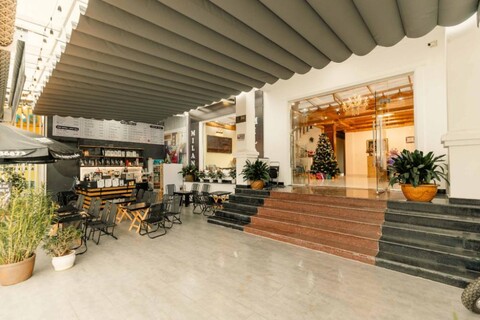 루비 피스 호텔