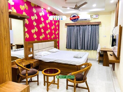 Goroomgo Ganga Vatika Varanasi