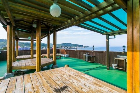 Sound of Waves Pension