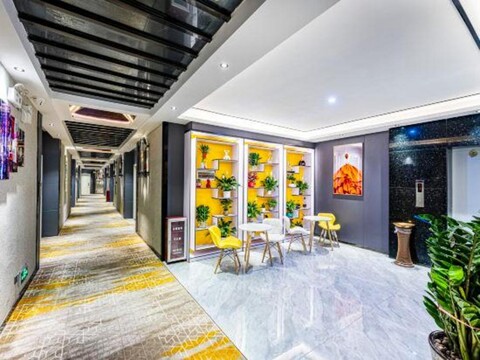 Xingmeng Hotel (Guangzhou Sun Yat-sen University Pearl River Night Cruise  Wharf Branch)