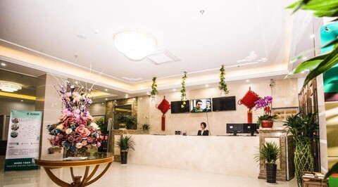 Yihao Hotel (Shanghai Huinan subway station store)