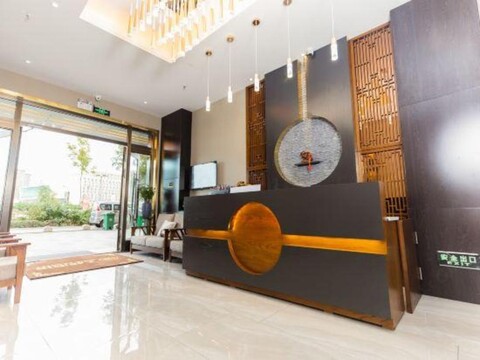 Gongte Hotel (Harbin West Railway Station Wanda Plaza)