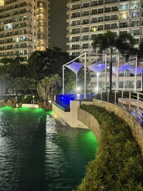 B&T Azure Staycation - Parañaque