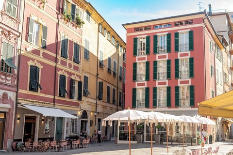 팔라초 산트아고스티노 바이 더 퍼스트