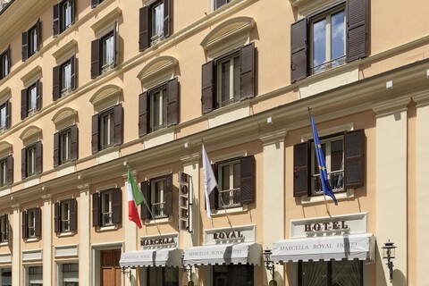 마르첼라 로열 호텔 - 옥상 정원