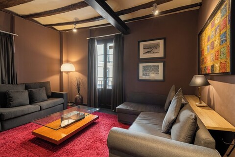 스테이 유니크 아파트먼트 포우 II