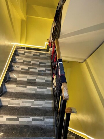 푸리 호텔 글로리, 바다 해변 근처