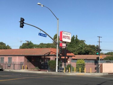 Rocky Inn Motel