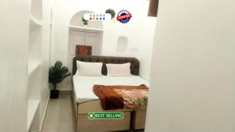 Goroomgo Mangla Paying Guest House Varanasi