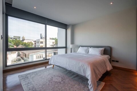 모노크롬 디자이너 풀 빌라