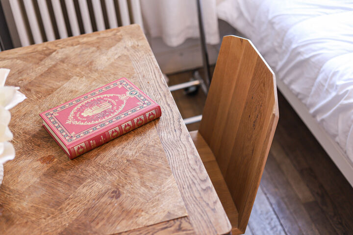 room detail thumbnail 2