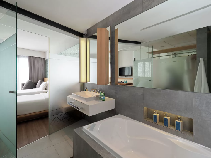 room detail thumbnail 2