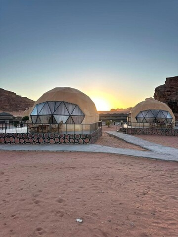 Kinda Rum Luxury Camp
