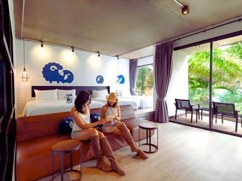 코코텔 카오 락 라이트하우스