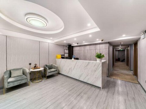 Laika Hotel (Shanghai Nanpu Bridge Metro Station)