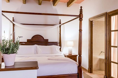 핀카 라초 호텔, 멜리아 컬렉션 멤버