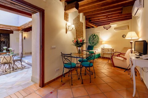 알히베 그라나디노 아파트먼토