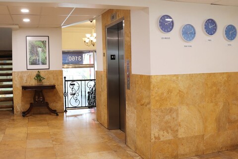 홈텔 스위트 - 로스 앤젤레스 (코리아타운)