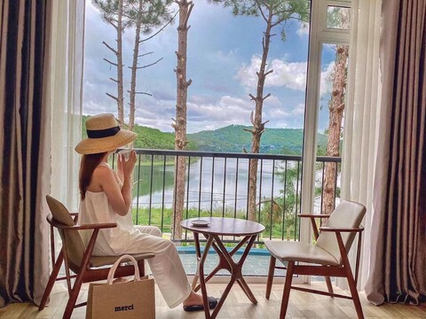 로미오 줄리엣 호 투옌럼 달랏