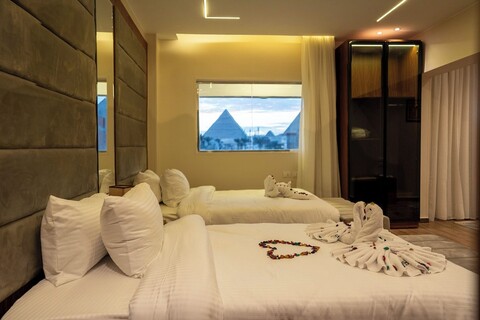 투야 피라미드 인