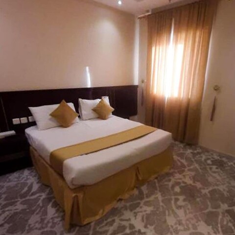 타지 알 자하비야 호텔